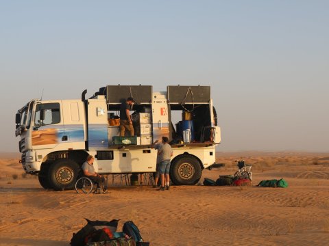 Camion d'assistance raid Maroc