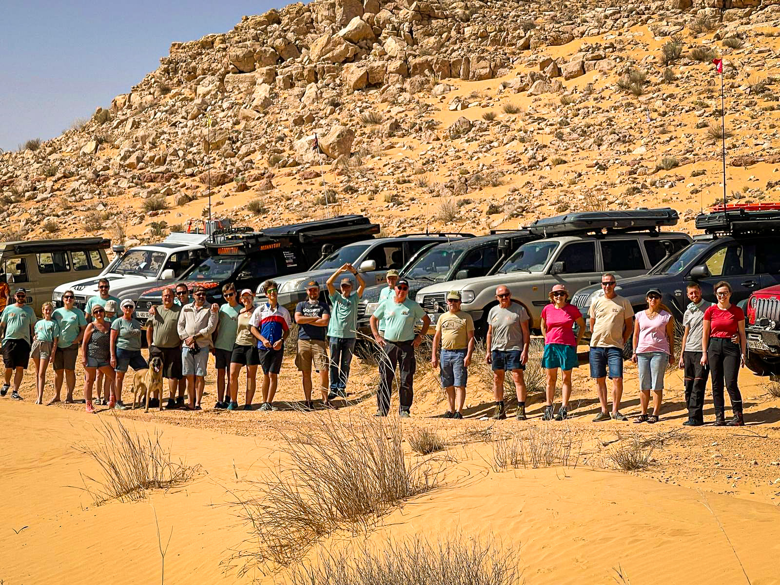 😍 Nous y sommes ! L’équipe Equip'Raid Voyages a enfin posée ses roues en plein cœur du désert tunisien. 🏜

👉 Suivez nos aventures ! 👈
☀️ Dunes de sable, pistes et bivouacs au programme. 🚙

#EquipRaidVoyages #Tunisie #Désert #Aventure